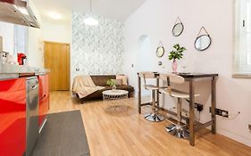 CHIC TIRSO DE MOLINA - SOL II - ElevenHost